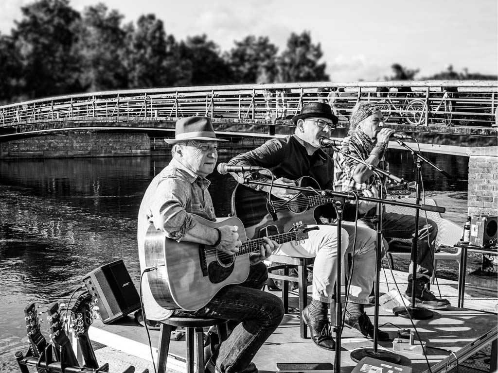 Bottle Inn brennt für den Blues
